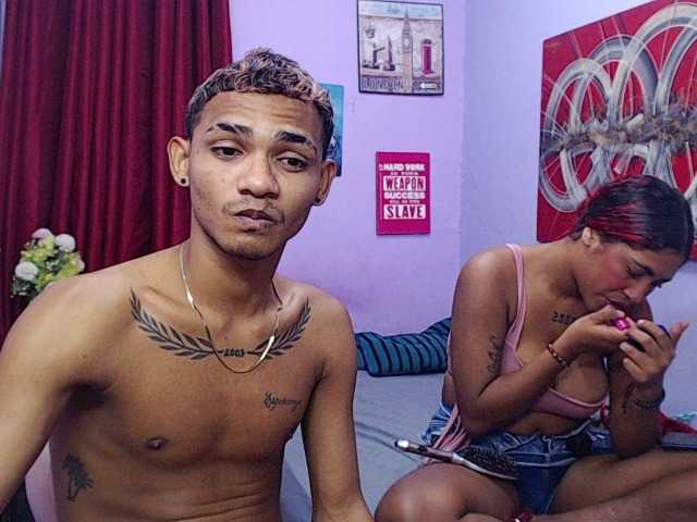 blacktwinks live cam on BongaCams