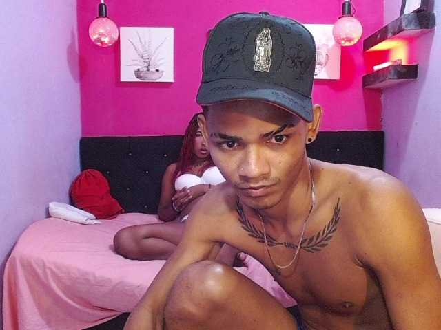 blacktwinks live cam on BongaCams