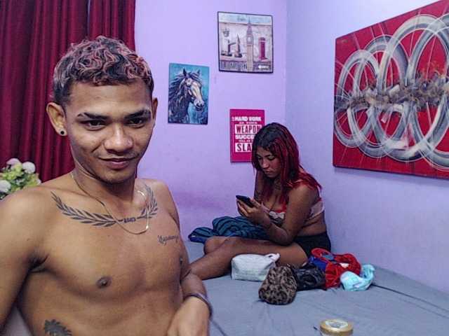 blacktwinks live cam on BongaCams