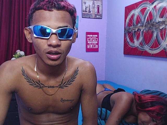 blacktwinks live cam on BongaCams