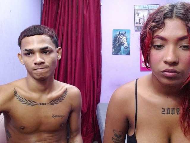 blacktwinks live cam on BongaCams