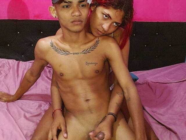 blacktwinks live cam on BongaCams