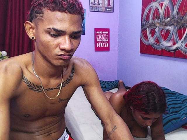 blacktwinks live cam on BongaCams