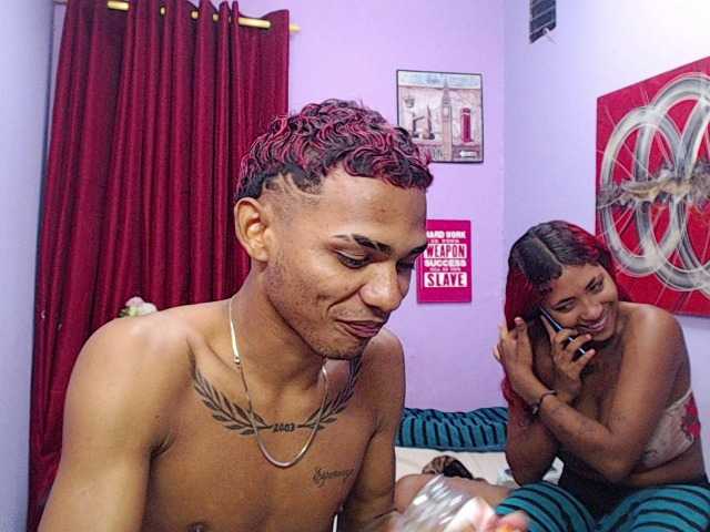 blacktwinks live cam on BongaCams
