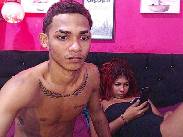 blacktwinks live cam on BongaCams