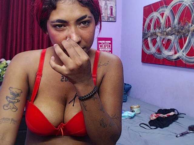 blacktwinks live cam on BongaCams