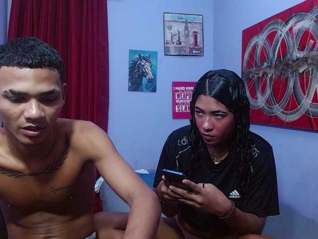 blacktwinks live cam on BongaCams