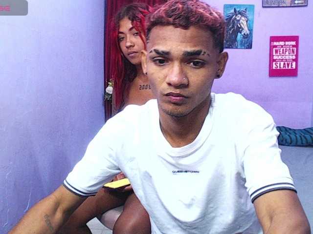 blacktwinks live cam on BongaCams