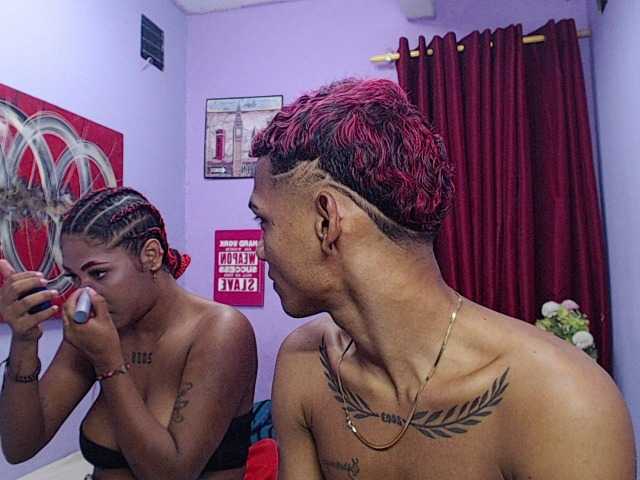 blacktwinks live cam on BongaCams