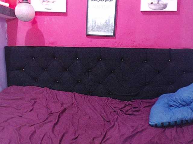 blacktwinks live cam on BongaCams