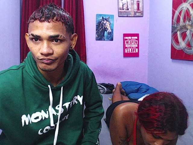 blacktwinks live cam on BongaCams