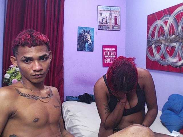 blacktwinks live cam on BongaCams