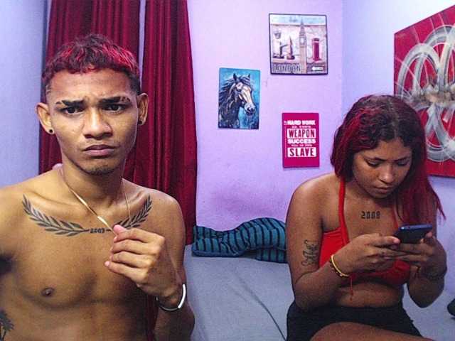 blacktwinks live cam on BongaCams