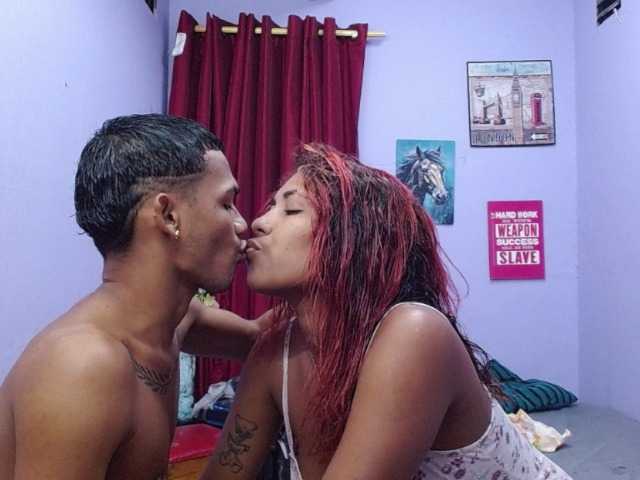 blacktwinks live cam on BongaCams