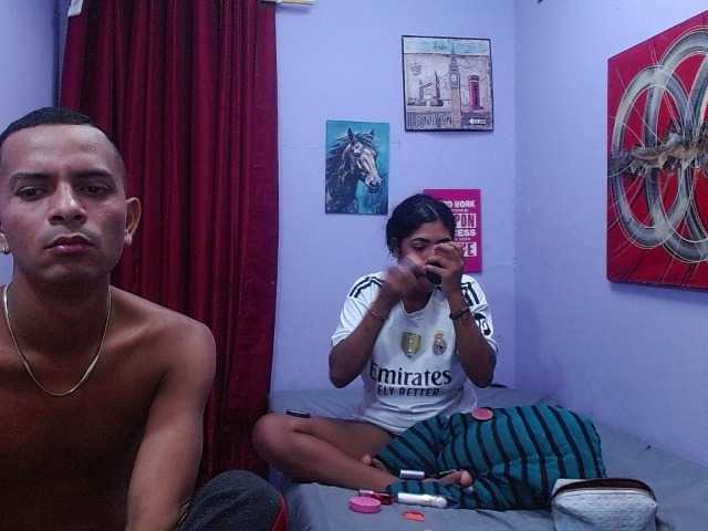 blacktwinks live cam on BongaCams