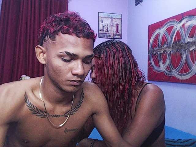 blacktwinks live cam on BongaCams