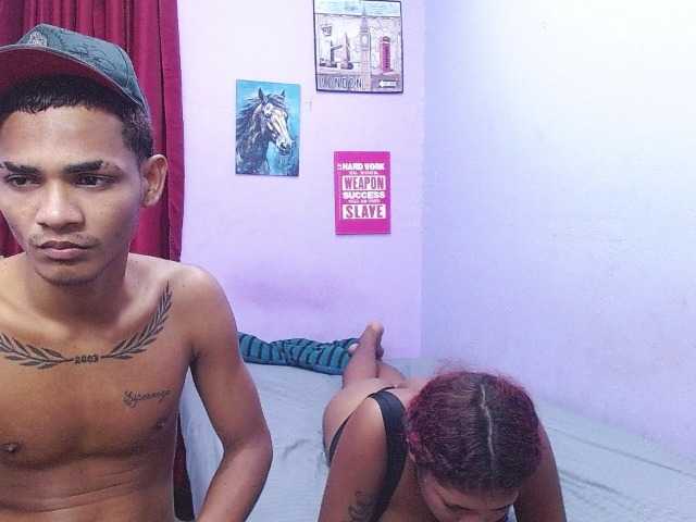 blacktwinks live cam on BongaCams