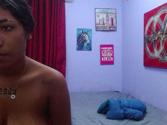 blacktwinks live cam preview