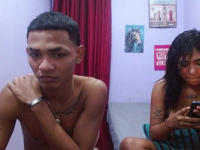 blacktwinks live cam on BongaCams