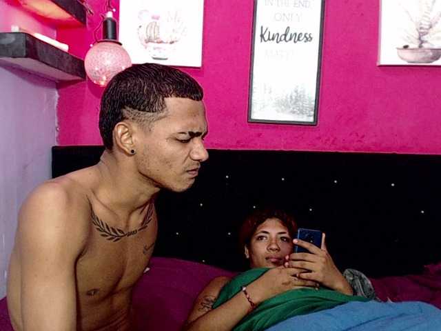 blacktwinks live cam on BongaCams