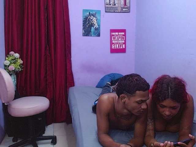 blacktwinks live cam on BongaCams