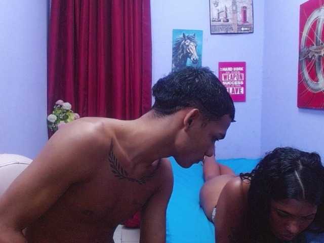 blacktwinks live cam on BongaCams