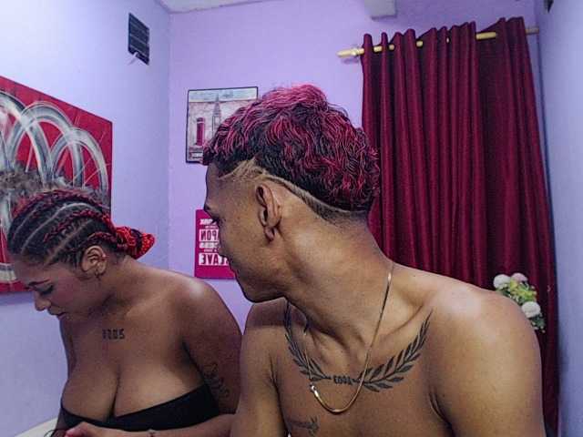blacktwinks live cam on BongaCams