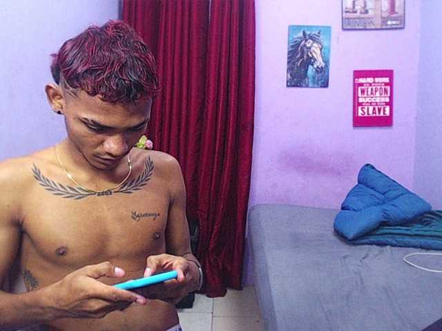 blacktwinks live cam on BongaCams