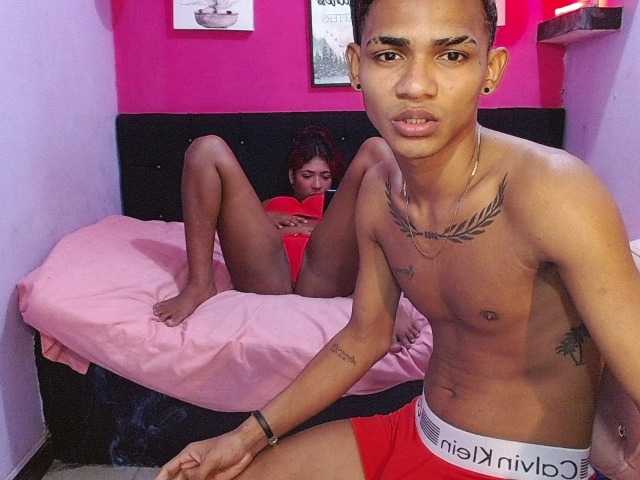 blacktwinks online