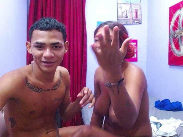 blacktwinks live cam on BongaCams