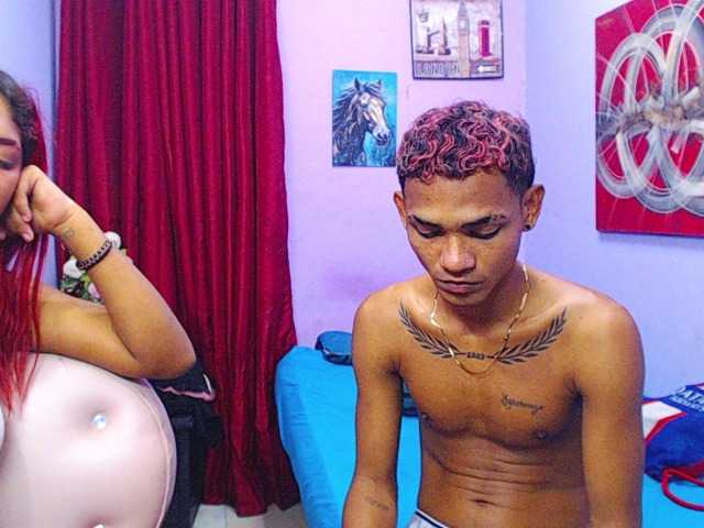 blacktwinks live cam on BongaCams