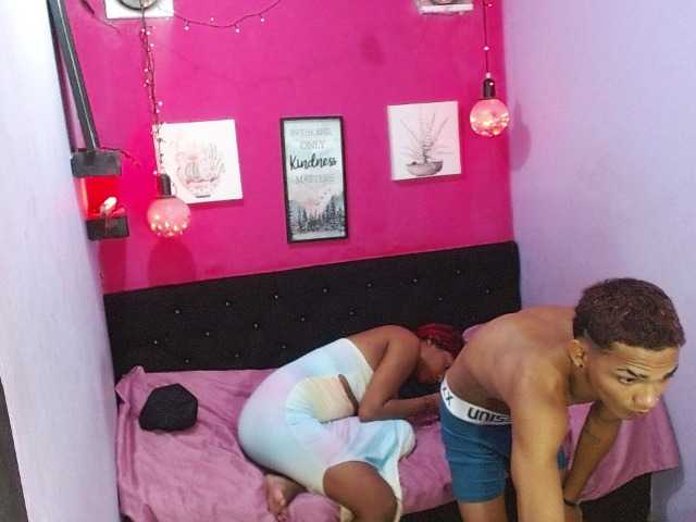 blacktwinks live cam on BongaCams