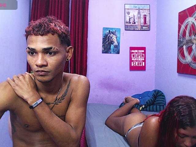 blacktwinks live cam on UnifiedCams