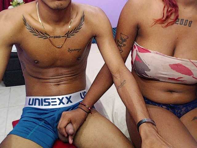 blacktwinks live cam on BongaCams