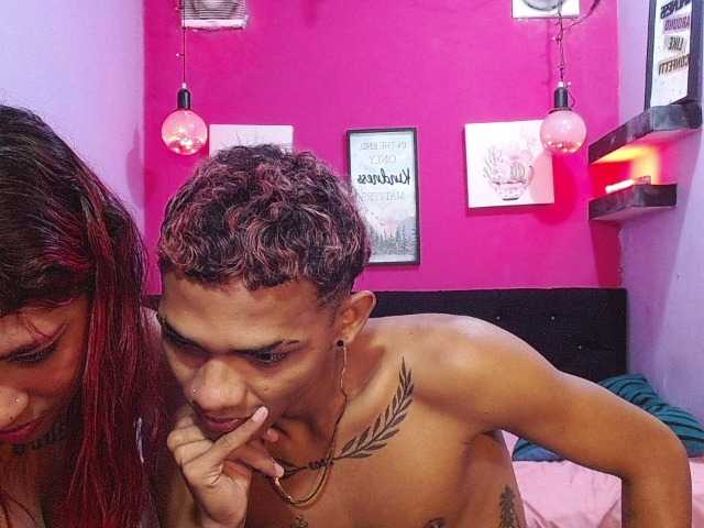 blacktwinks live cam on BongaCams