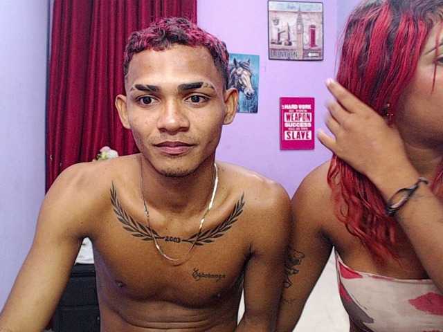 blacktwinks live cam on BongaCams