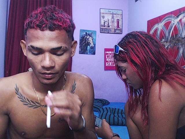 blacktwinks live cam on BongaCams
