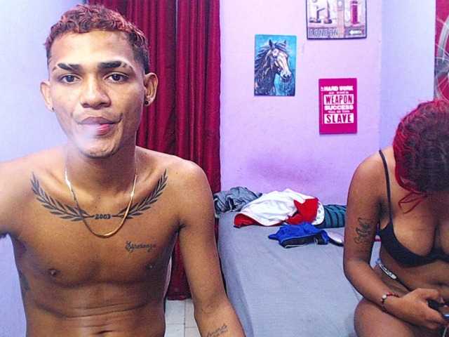 blacktwinks live cam on BongaCams