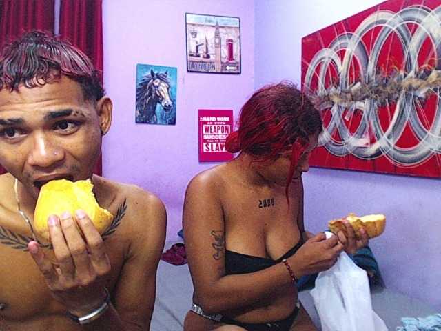 blacktwinks live cam on BongaCams