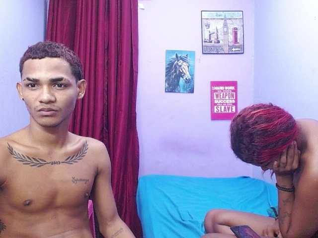 blacktwinks live cam on BongaCams