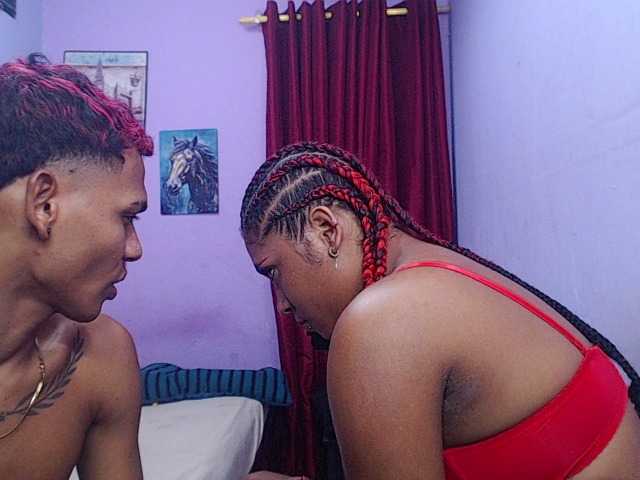 blacktwinks live cam on BongaCams