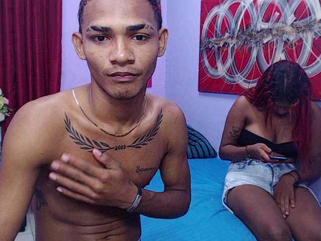 blacktwinks live cam on BongaCams