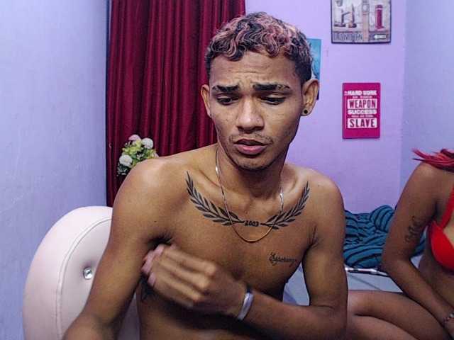 blacktwinks live cam on BongaCams