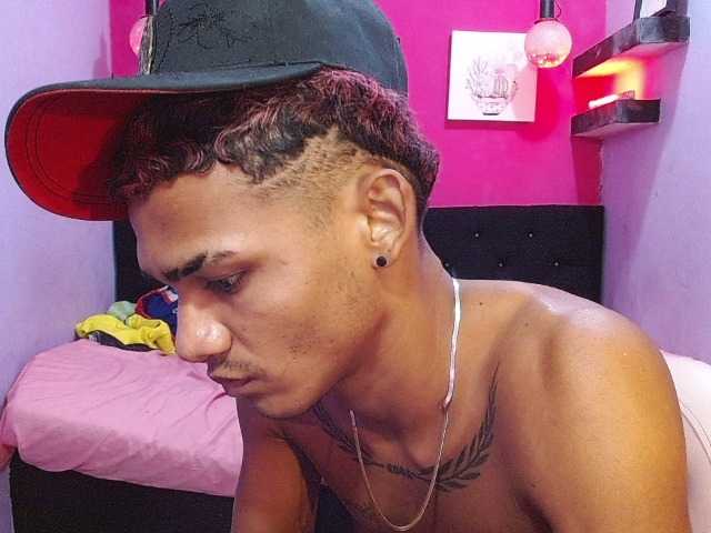 blacktwinks cam belle
