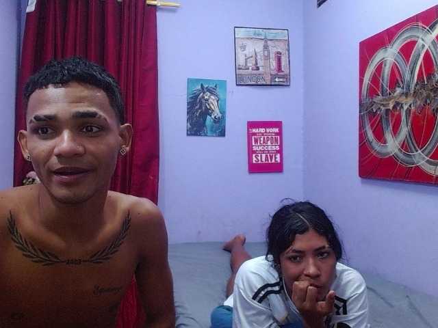 blacktwinks live cam preview