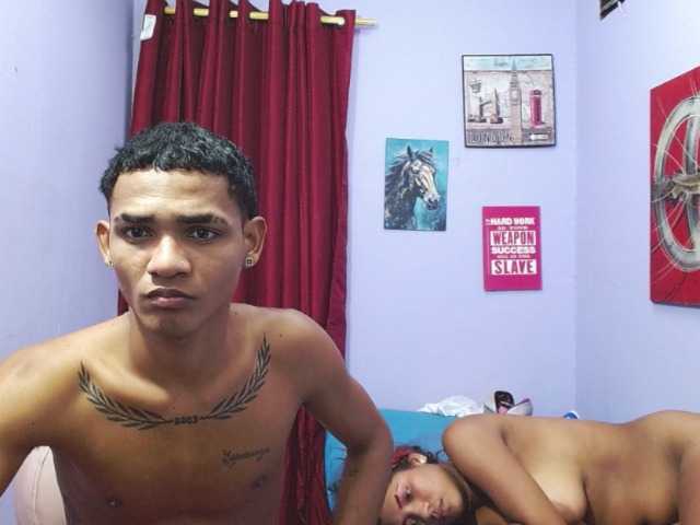 blacktwinks live cam on BongaCams