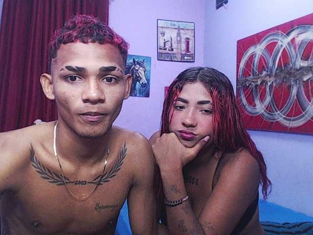 blacktwinks live cam on BongaCams