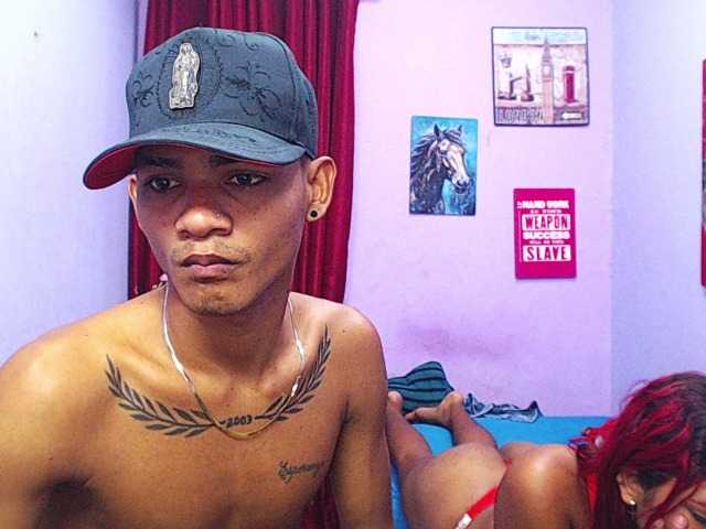 blacktwinks live cam on BongaCams