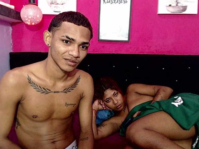 blacktwinks live cam on BongaCams