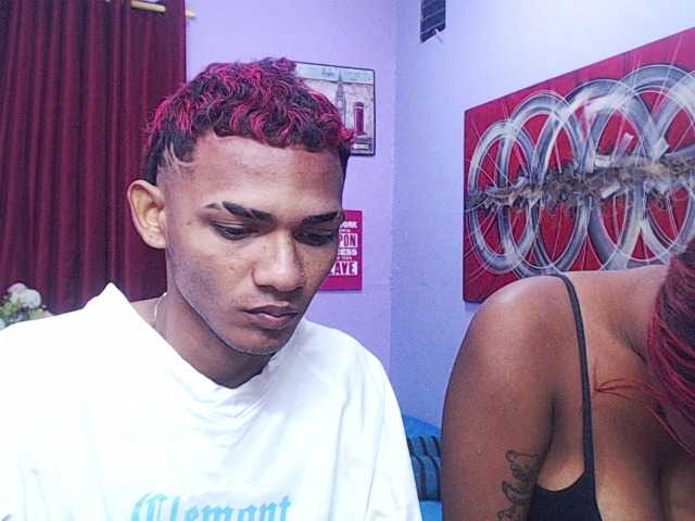 blacktwinks live cam on BongaCams
